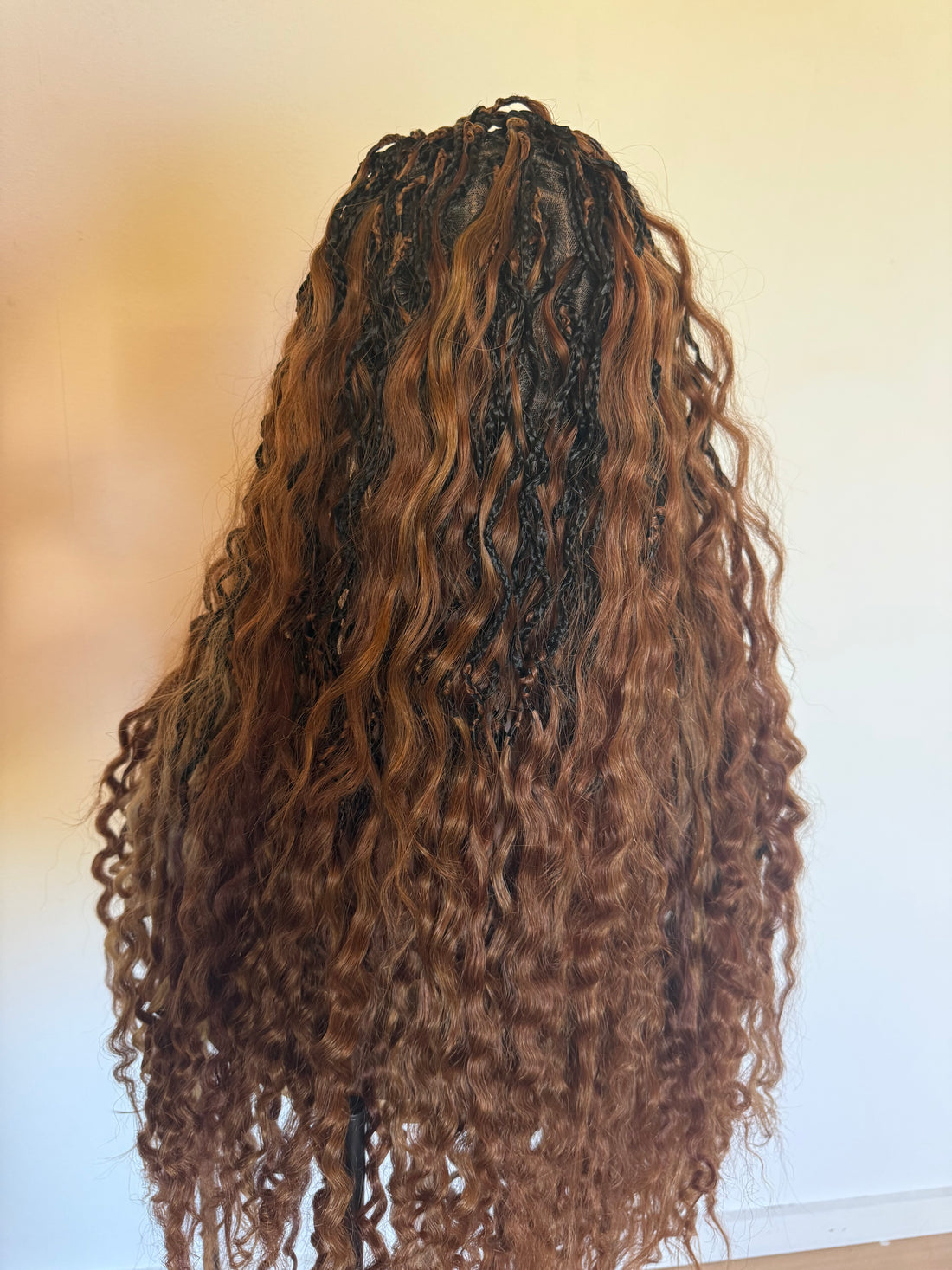 Thaly - Full lace boho Perruque tressée box braid avec l’effet boho en cheveux naturels Européens marrons