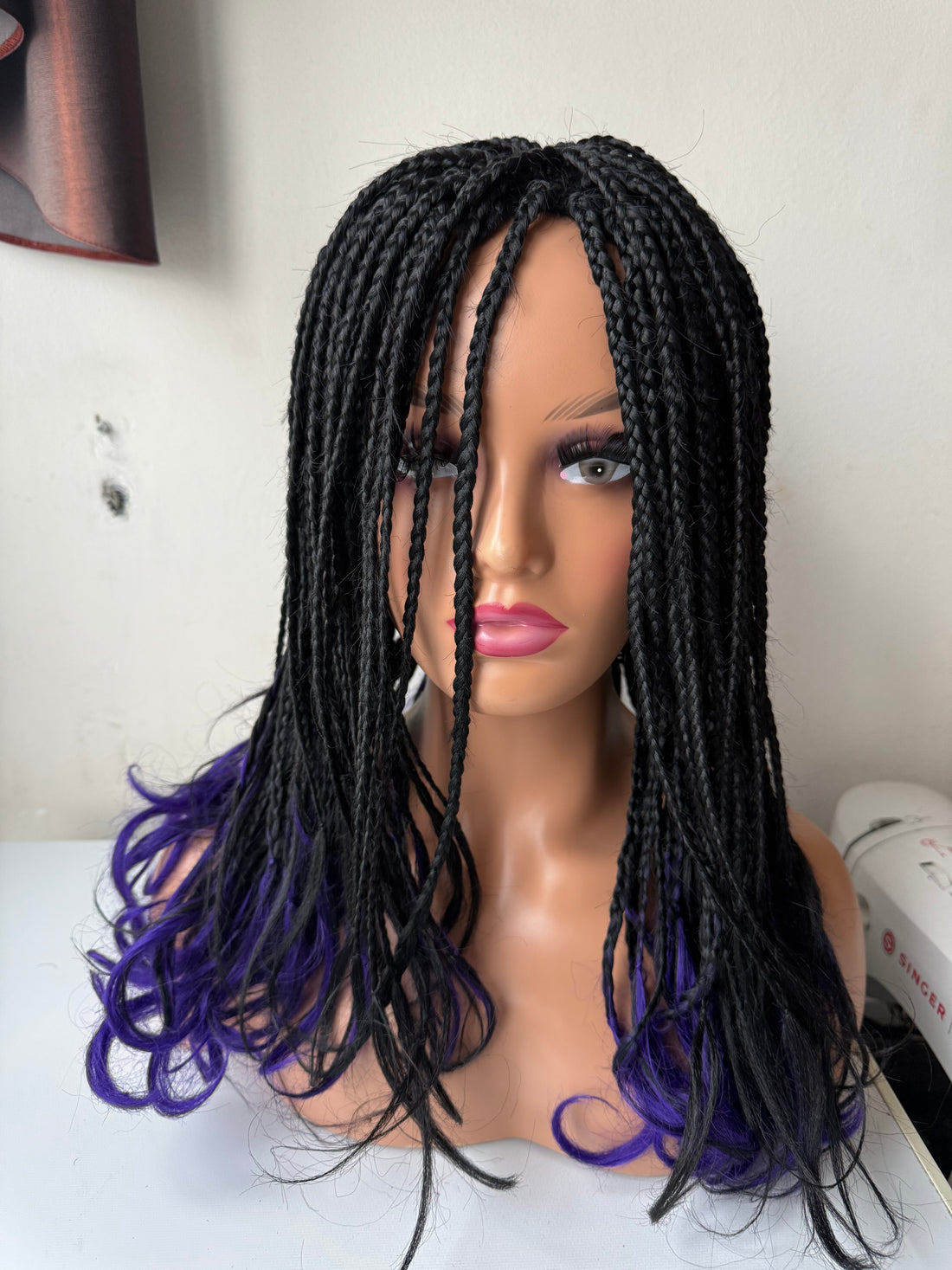 Perruque tressée pony pointes violettes - NIELY