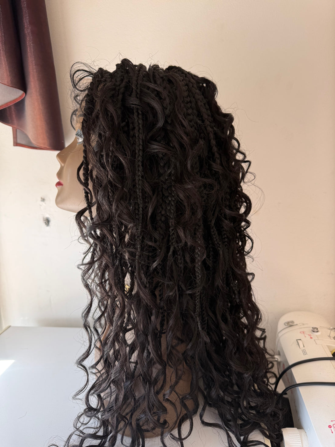 Stefy Full lace boho Perruque tressée box braid avec des boucles en cheveux naturels