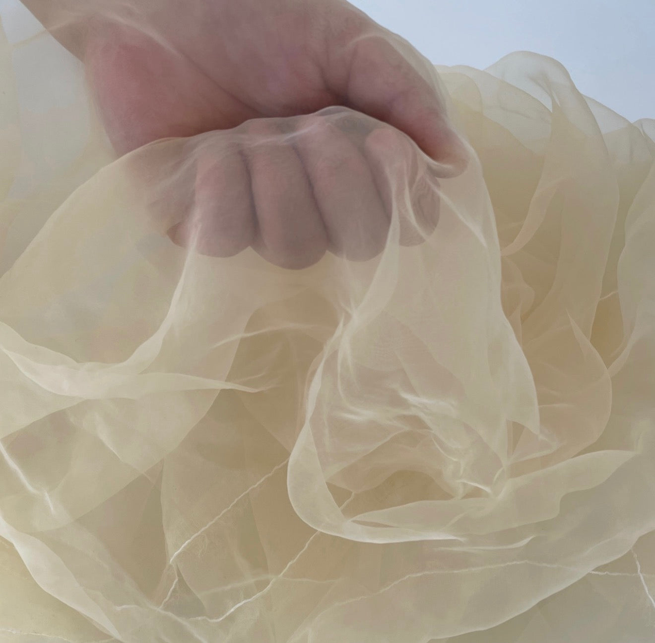 Tissus mono pour la fabrication de bases de prothèses capillaires