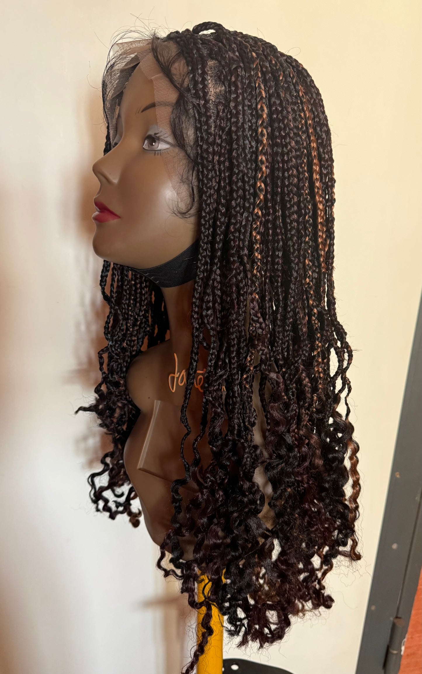 Perruque full lace wig tressée box braid avec baby hair - Brenda