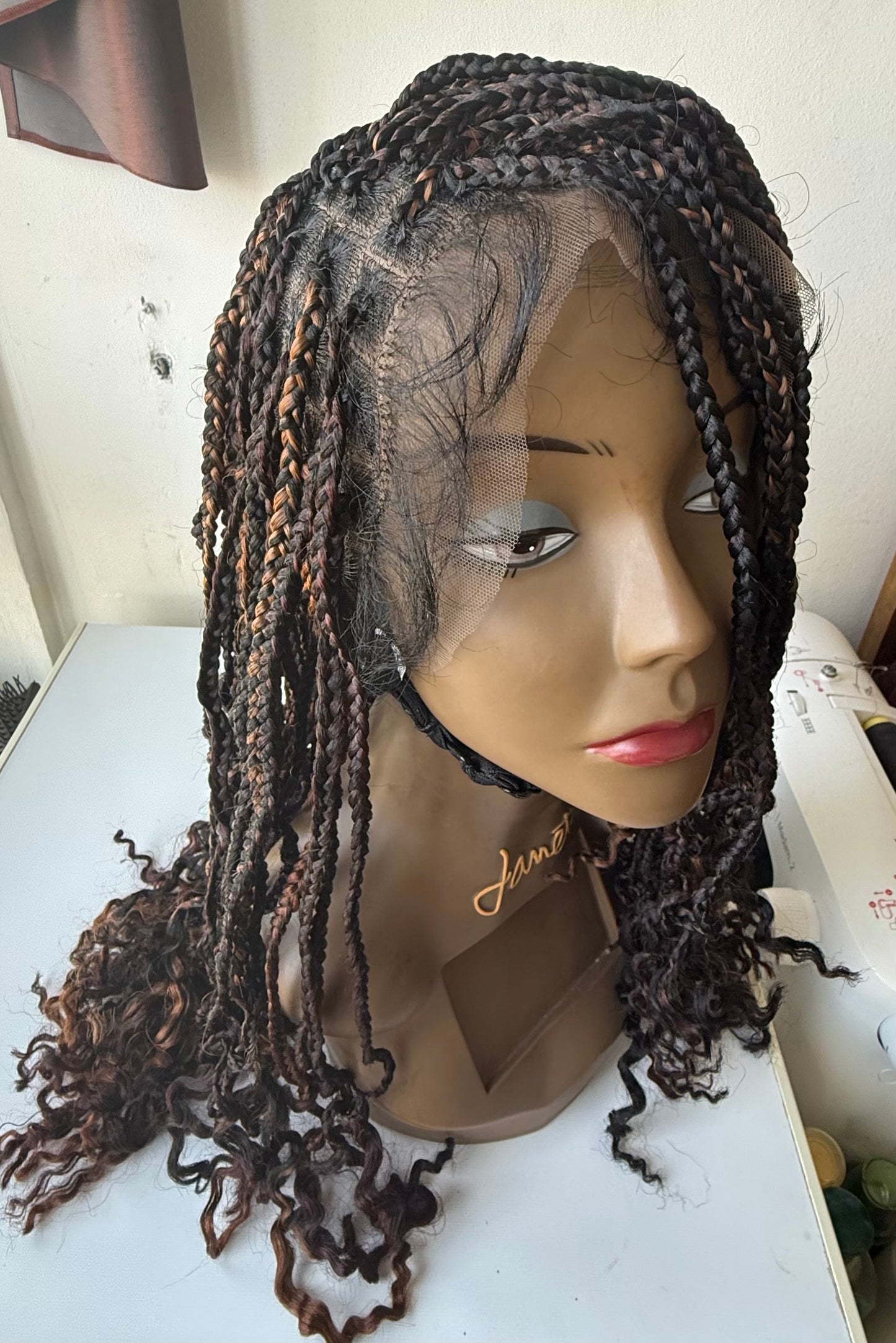Perruque full lace wig tressée box braid avec baby hair - Brenda