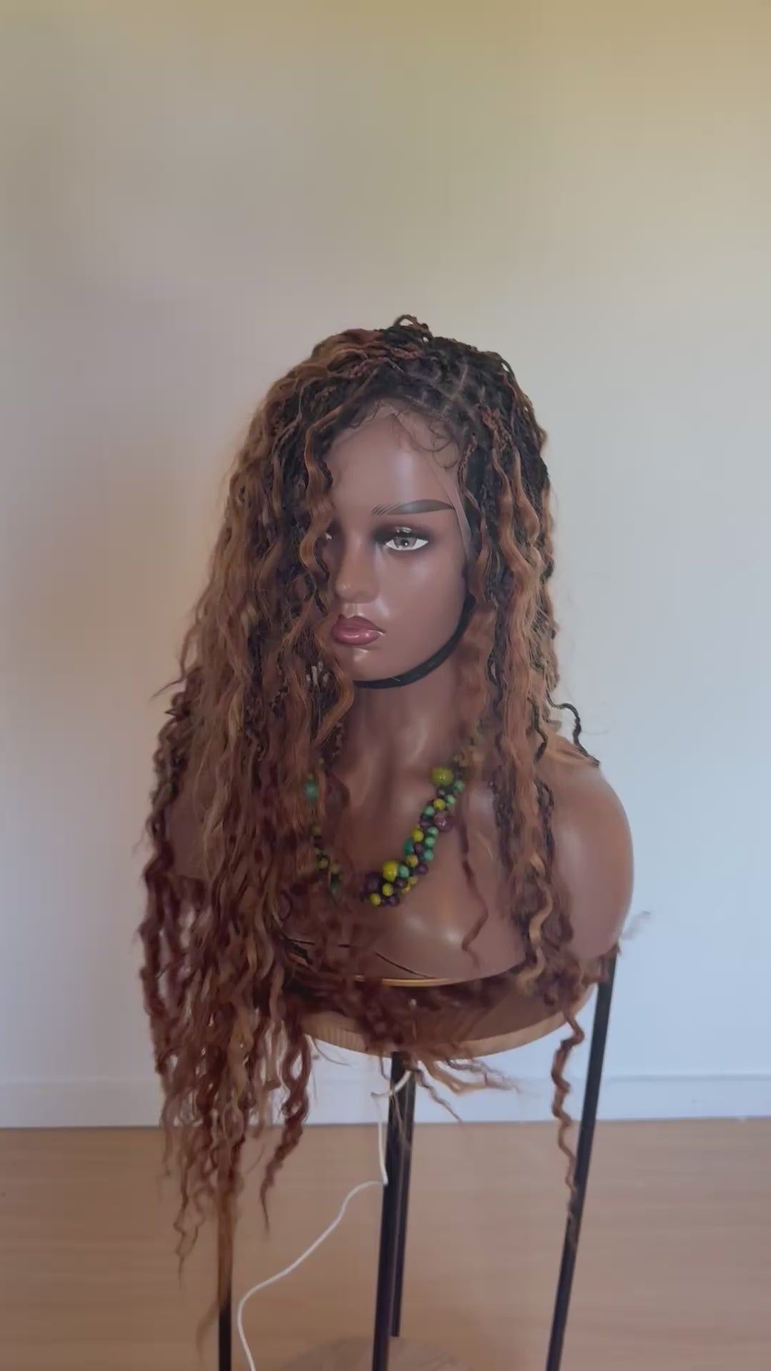 Thaly - Full lace boho Perruque tressée box braid avec l’effet boho en cheveux naturels Européens marrons